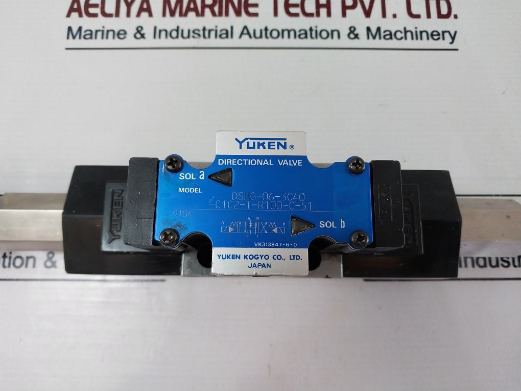 Yuken Dshg-06-3C40-c1C2-t-r100-c-51 Solenoid Pilot Operated Direction Valve
