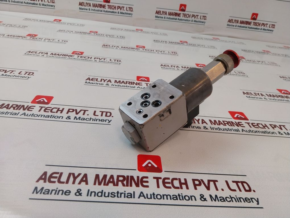 Yuken Dslg-01-3-c-r100-c-n-1012 Directional Valve