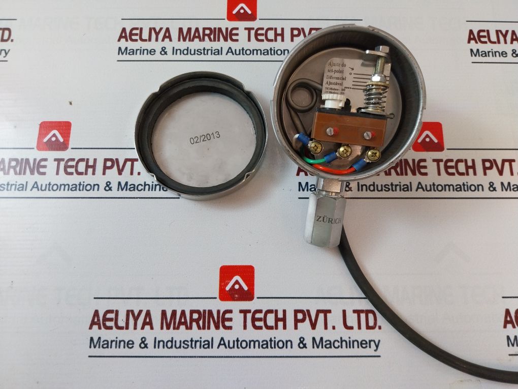 Zurich Zpu 14N Adjustable Differential Pressure Switch 0-6000 Psi