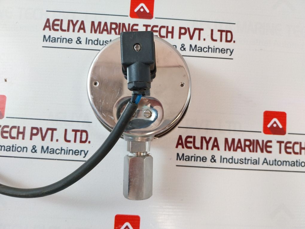 Zurich Zpu 14N Adjustable Differential Pressure Switch 0-6000 Psi